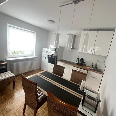 Geräumige Gästewohnung Andi Im Herzen Von - Küche - Wlan - Stellplatz * Rastede