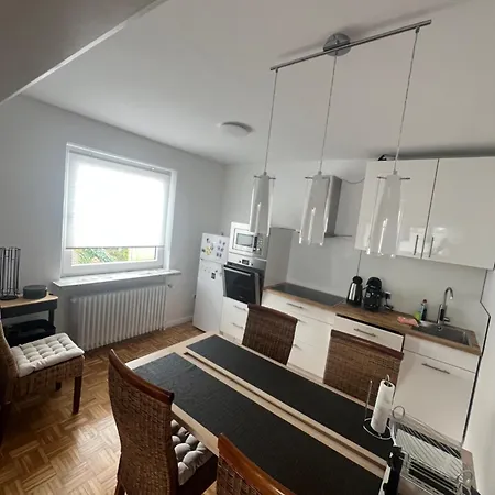 Geräumige Gästewohnung Andi Im Herzen Von - Küche - Wlan - Stellplatz Apartment Rastede