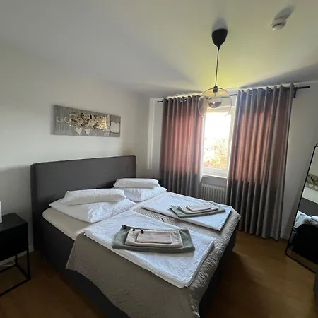 Geräumige Gästewohnung Andi Im Herzen Von - Küche - Wlan - Stellplatz Apartment *