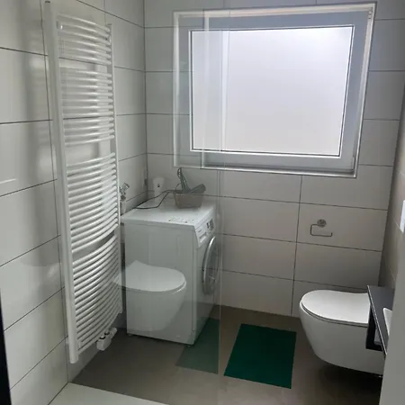 Apartment Geräumige Gästewohnung Andi Im Herzen Von - Küche - Wlan - Stellplatz Rastede